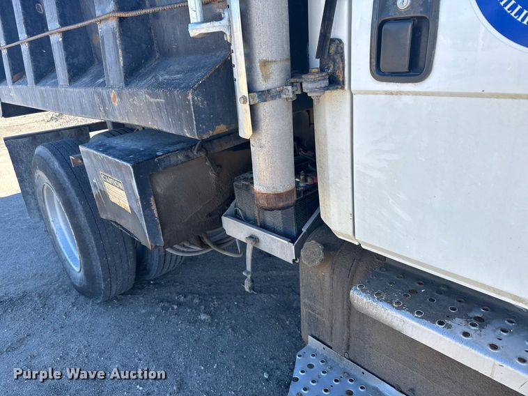 image for item NN9625 1998 Freightliner FL80 dump truck