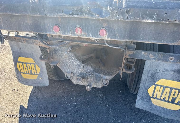 image for item NN9625 1998 Freightliner FL80 dump truck