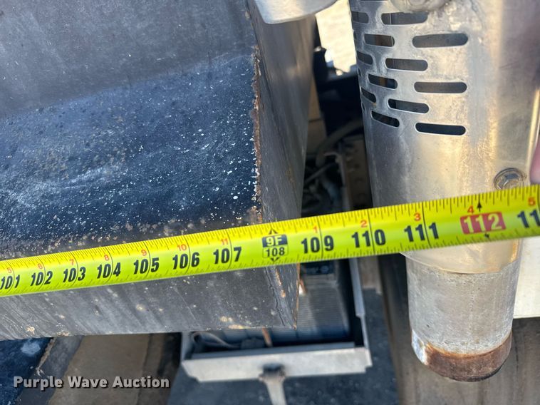 image for item NN9625 1998 Freightliner FL80 dump truck