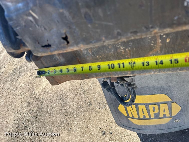 image for item NN9625 1998 Freightliner FL80 dump truck