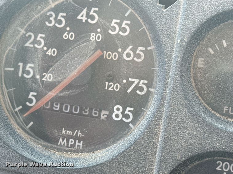 image for item NN9625 1998 Freightliner FL80 dump truck