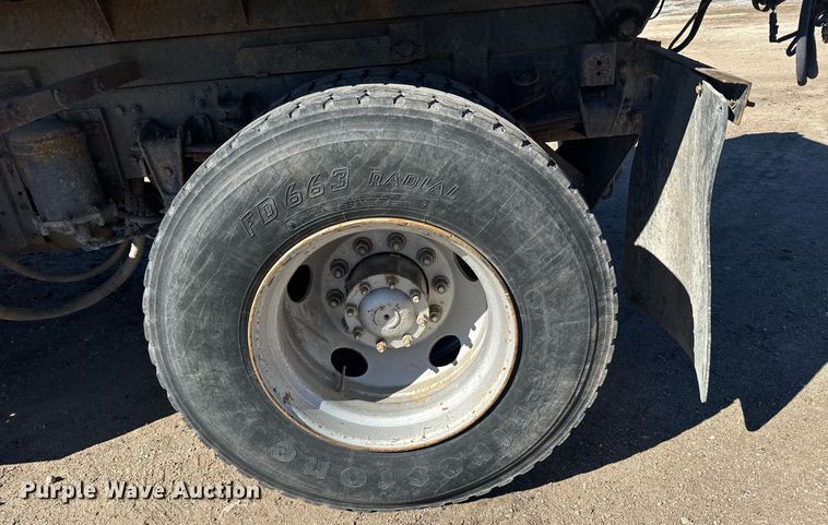 image for item NN9625 1998 Freightliner FL80 dump truck