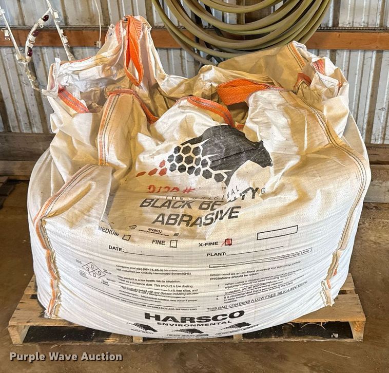 image for item NN9632 Black Beauty X-Fine sandblasting sand