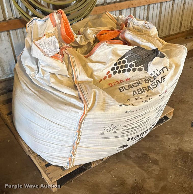 image for item NN9632 Black Beauty X-Fine sandblasting sand