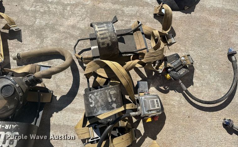 image for item NN9633 SCBA masks and helmets