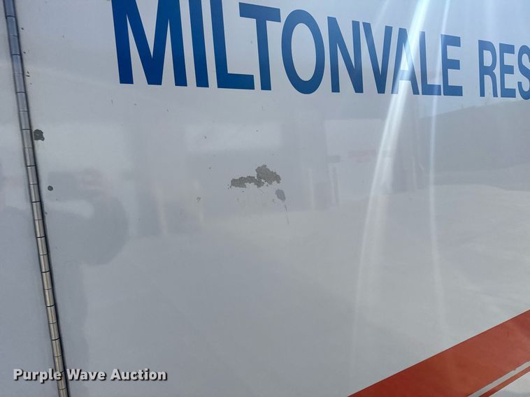 image for item NN9634 1994 Ford E350 ambulance