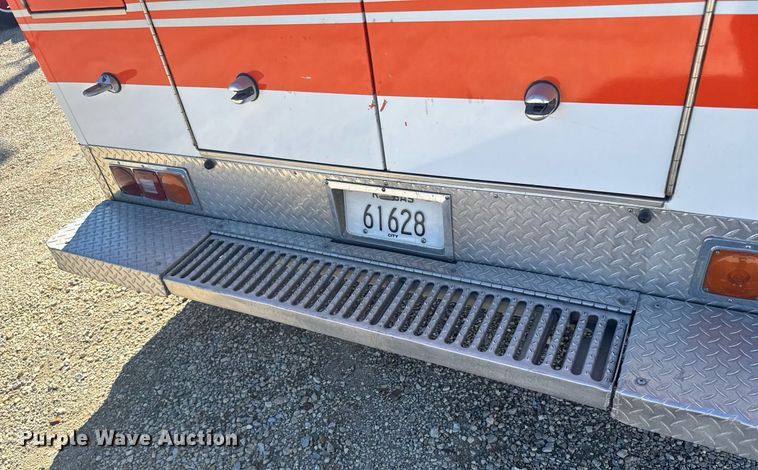 image for item NN9634 1994 Ford E350 ambulance