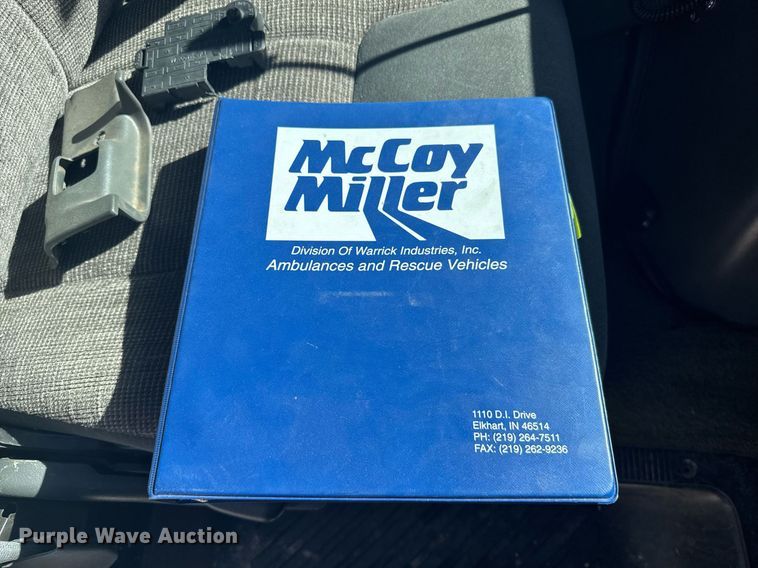 image for item NN9634 1994 Ford E350 ambulance