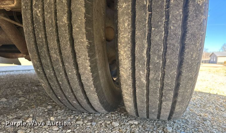 image for item NN9634 1994 Ford E350 ambulance