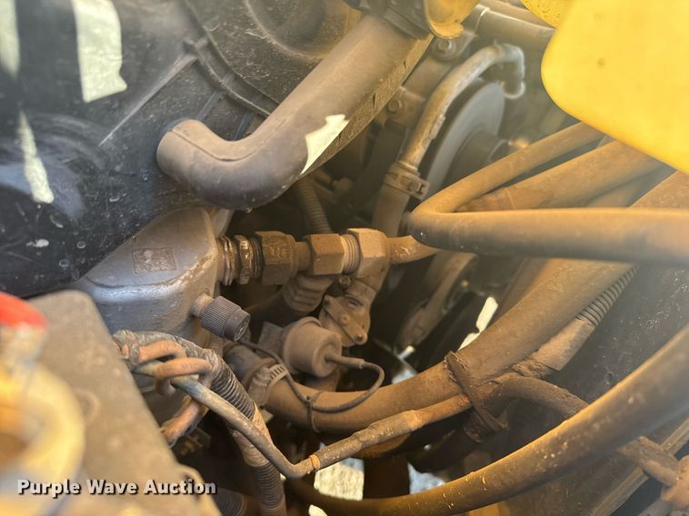 image for item NN9637 2000 GMC Magnavan school bus