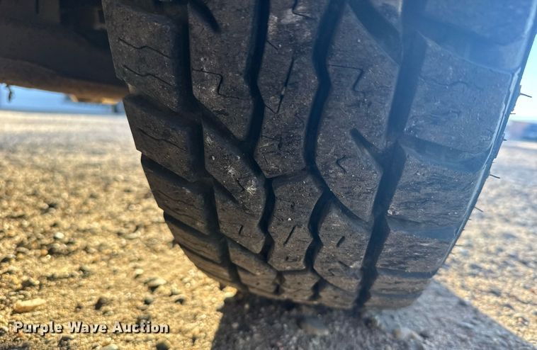 image for item NN9637 2000 GMC Magnavan school bus