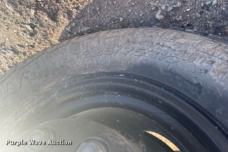 image for item NN9637 2000 GMC Magnavan school bus