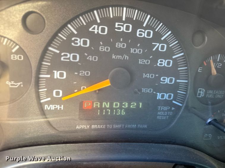 image for item NN9638 2000 GMC Magnavan school bus