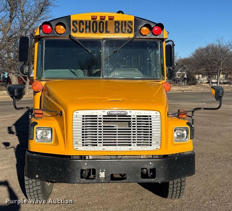 image for item NN9639 2003 Thomas Built FS65 school bus