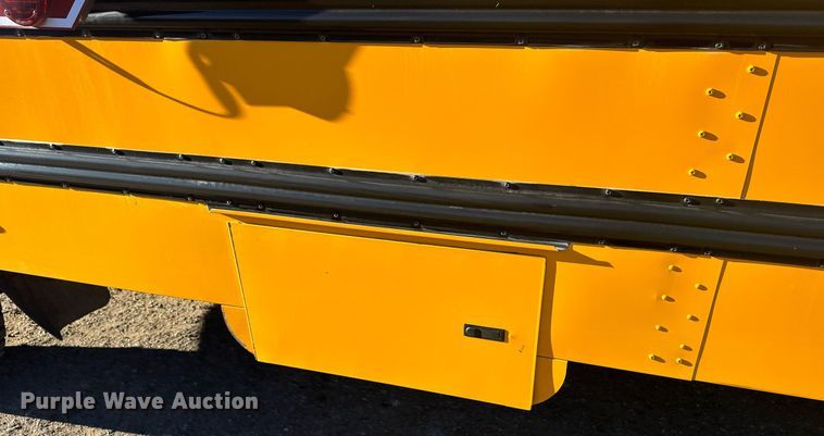 image for item NN9639 2003 Thomas Built FS65 school bus