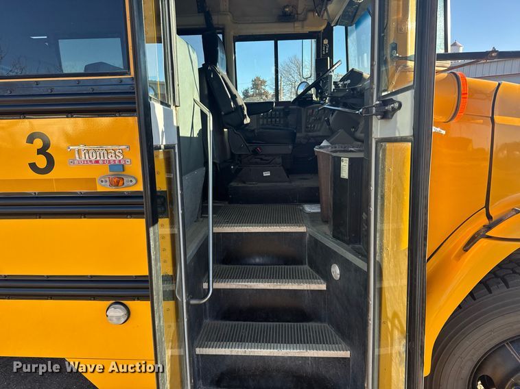 image for item NN9639 2003 Thomas Built FS65 school bus