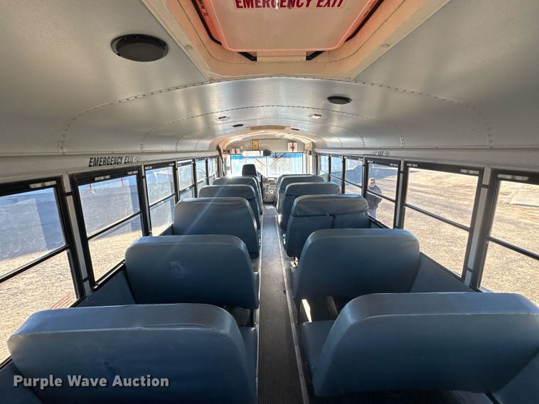 image for item NN9639 2003 Thomas Built FS65 school bus