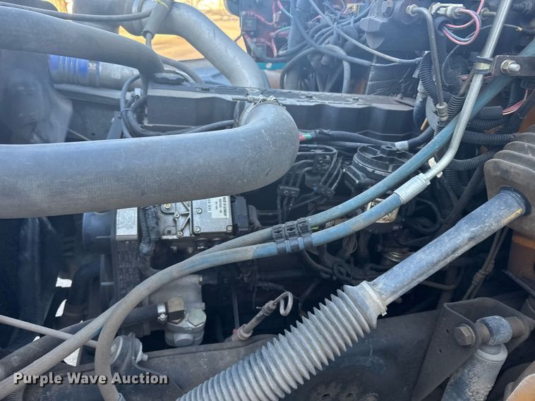 image for item NN9639 2003 Thomas Built FS65 school bus