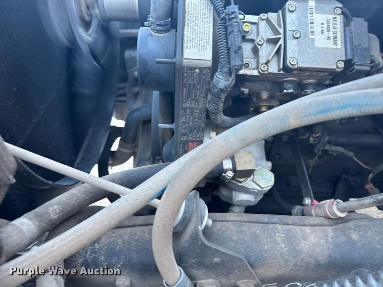 image for item NN9639 2003 Thomas Built FS65 school bus