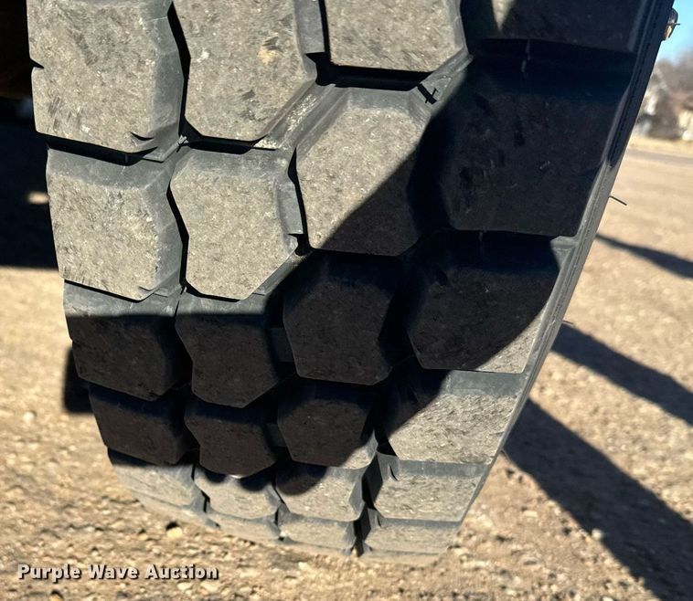 image for item NN9639 2003 Thomas Built FS65 school bus