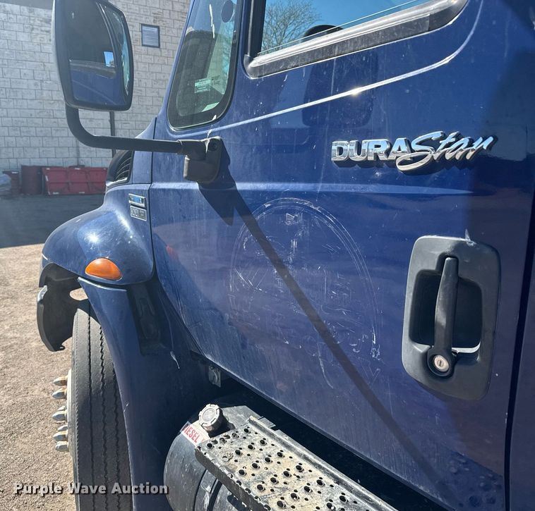 image for item NN9640 2009 International DuraStar 4300 dump truck