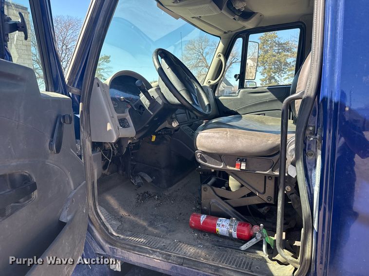 image for item NN9640 2009 International DuraStar 4300 dump truck