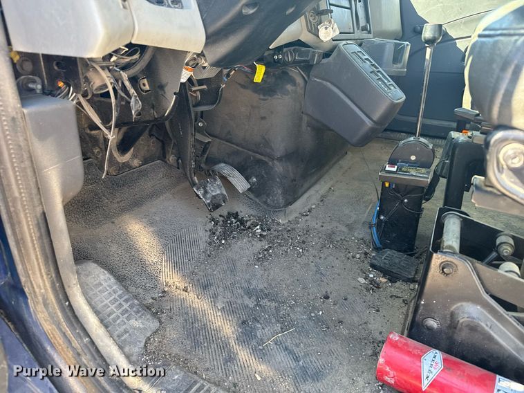 image for item NN9640 2009 International DuraStar 4300 dump truck