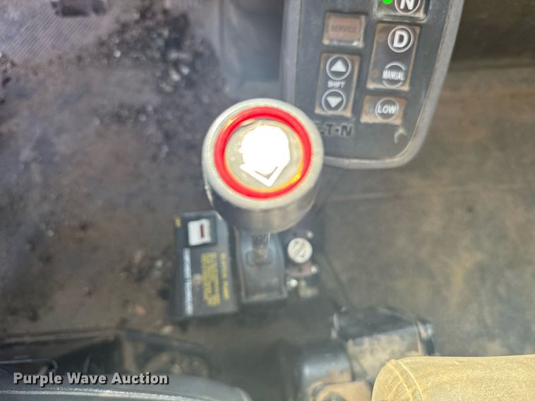 image for item NN9640 2009 International DuraStar 4300 dump truck