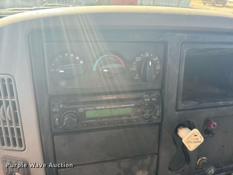 image for item NN9640 2009 International DuraStar 4300 dump truck