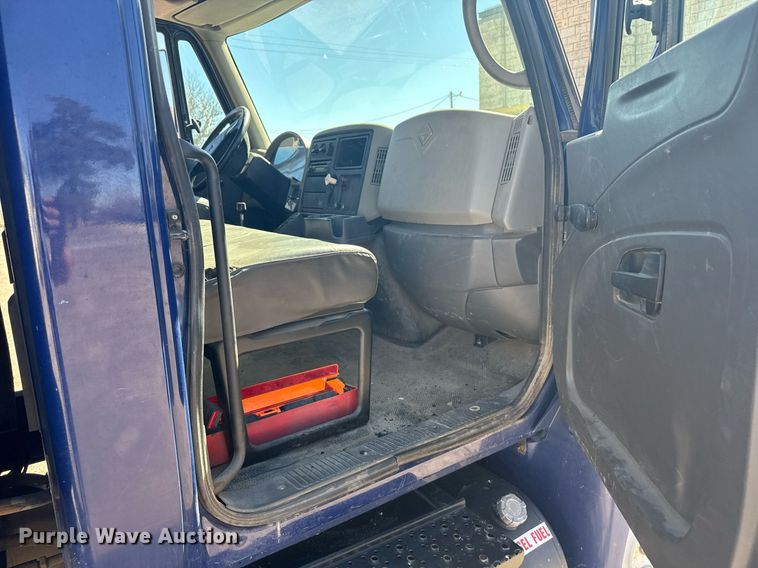 image for item NN9640 2009 International DuraStar 4300 dump truck