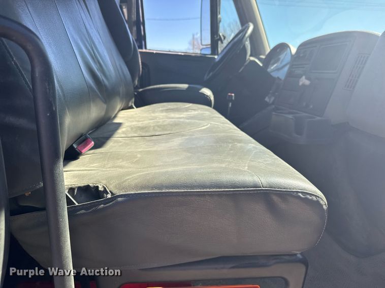 image for item NN9640 2009 International DuraStar 4300 dump truck