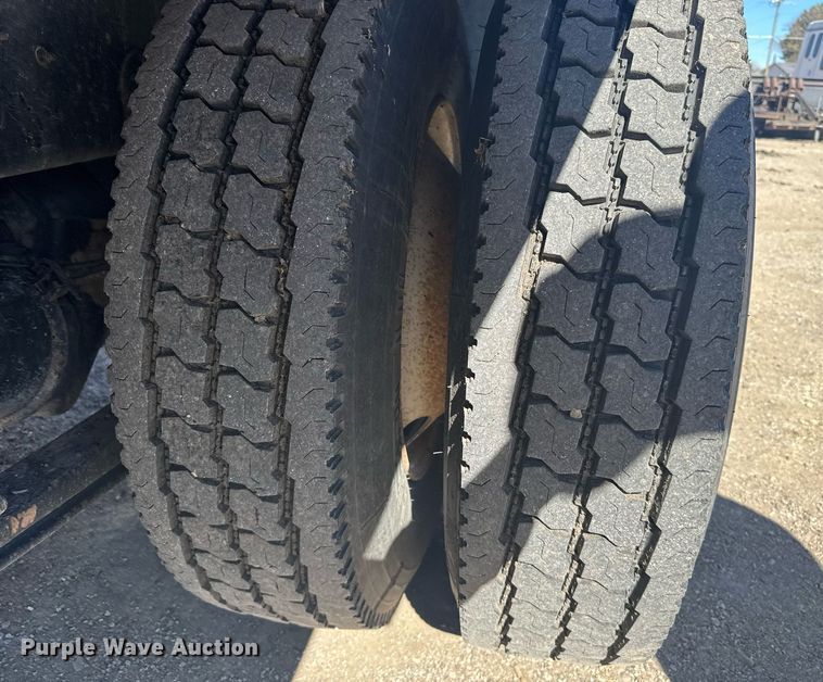 image for item NN9640 2009 International DuraStar 4300 dump truck