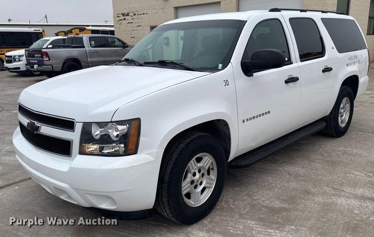 image for item NN9642 2007 Chevrolet Suburban 1500 SUV