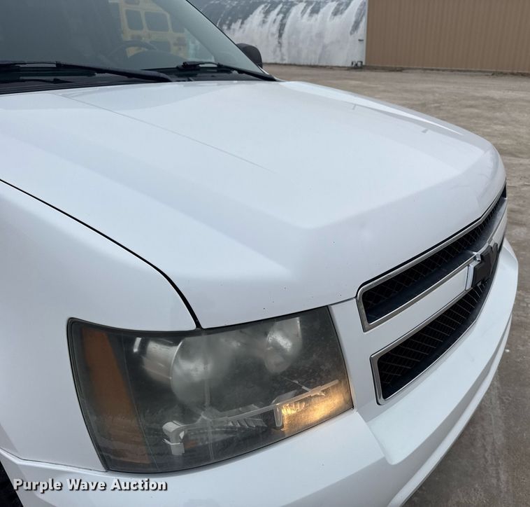 image for item NN9642 2007 Chevrolet Suburban 1500 SUV