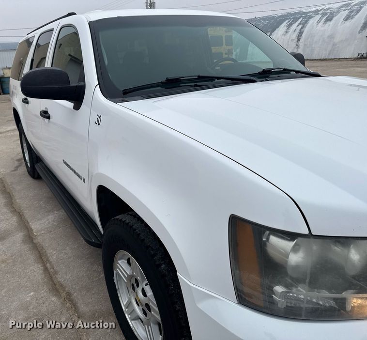 image for item NN9642 2007 Chevrolet Suburban 1500 SUV
