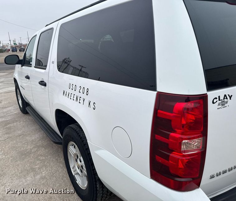 image for item NN9642 2007 Chevrolet Suburban 1500 SUV