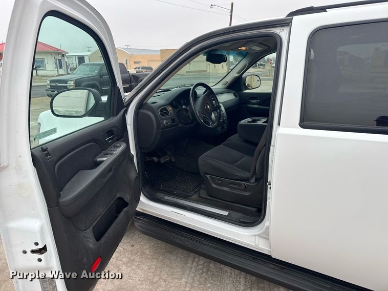 image for item NN9642 2007 Chevrolet Suburban 1500 SUV