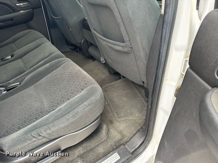 image for item NN9642 2007 Chevrolet Suburban 1500 SUV