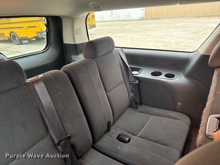 image for item NN9642 2007 Chevrolet Suburban 1500 SUV