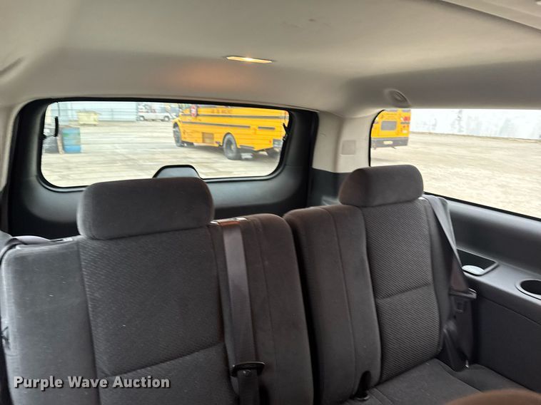 image for item NN9642 2007 Chevrolet Suburban 1500 SUV