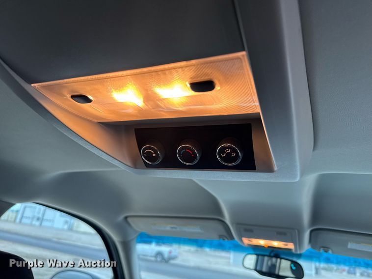 image for item NN9642 2007 Chevrolet Suburban 1500 SUV