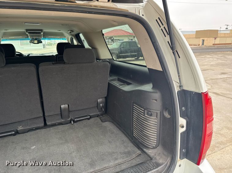 image for item NN9642 2007 Chevrolet Suburban 1500 SUV