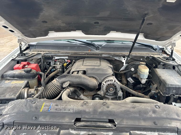 image for item NN9642 2007 Chevrolet Suburban 1500 SUV