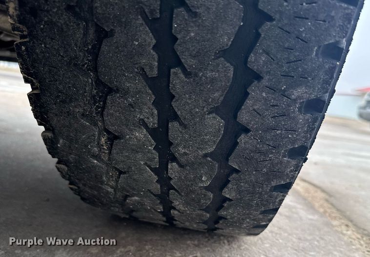 image for item NN9642 2007 Chevrolet Suburban 1500 SUV