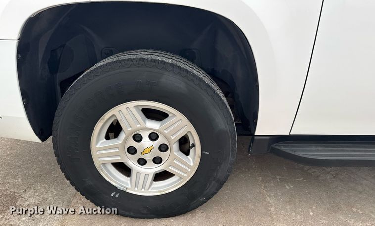 image for item NN9642 2007 Chevrolet Suburban 1500 SUV