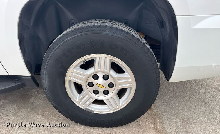 image for item NN9642 2007 Chevrolet Suburban 1500 SUV