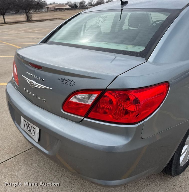 image for item NN9644 2010 Chrysler Sebring 