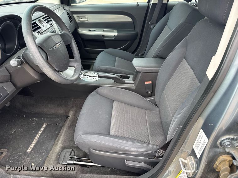 image for item NN9644 2010 Chrysler Sebring 