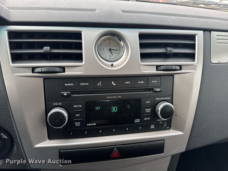 image for item NN9644 2010 Chrysler Sebring 