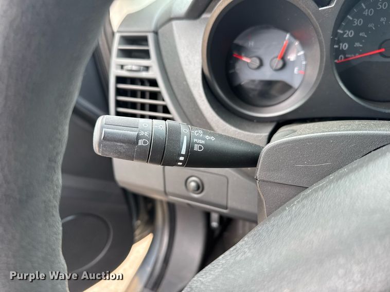 image for item NN9644 2010 Chrysler Sebring 